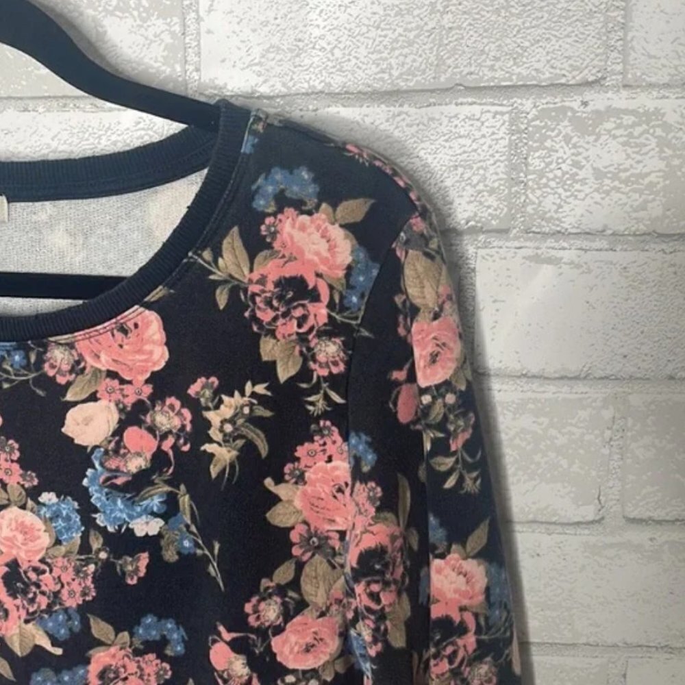 Hinge Floral Crew Neck Sweatshirt - Picture 5 of 12